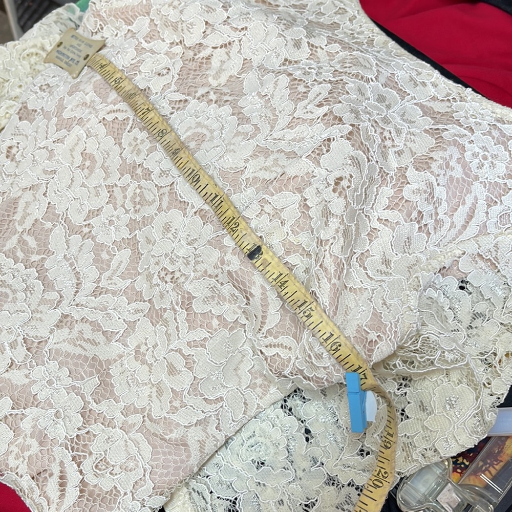 Soiéblu Ivory Lace Dress - Picture 7 of 9